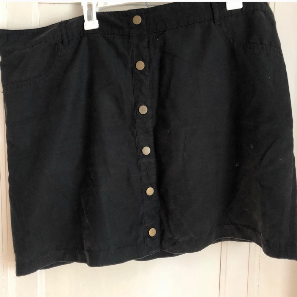 Black skirt